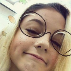 Meet your Posher, Sarrah